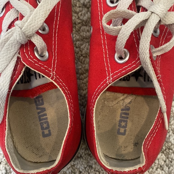 Red Converse low top - Picture 4 of 4